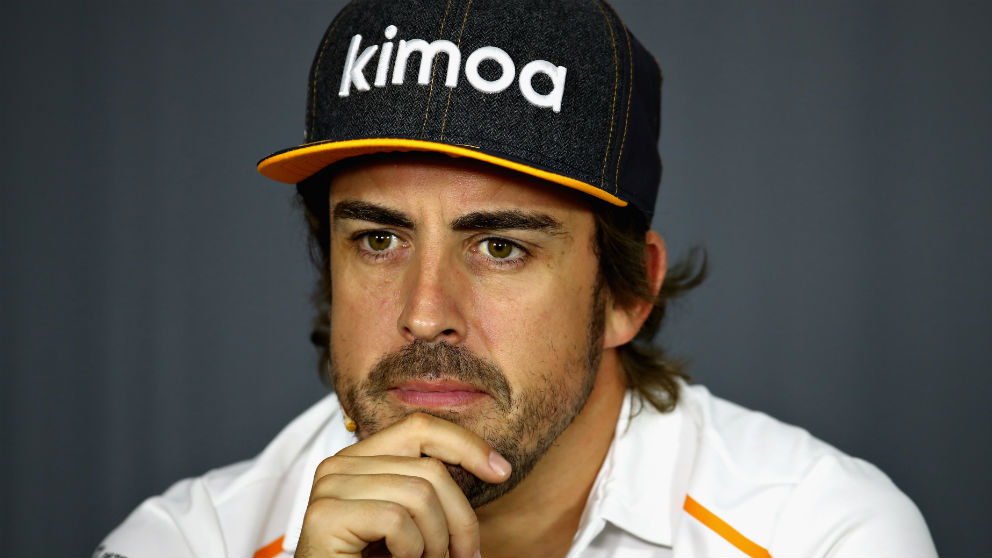 Fernando Alonso considera que afrontar varias categorías a la vez supone una revolución para el automovilismo, además de asegurar que todavía tardará un par de meses en decidir su futuro. (Getty)