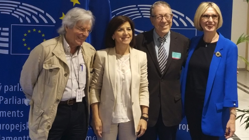 Javier Nart (C’s), Izaskun Bilbao (PNV),  Irwin Cotler y Beatriz Becerra (ind), en el Parlamento Europeo.