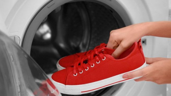 lavar zapatos en la lavadora