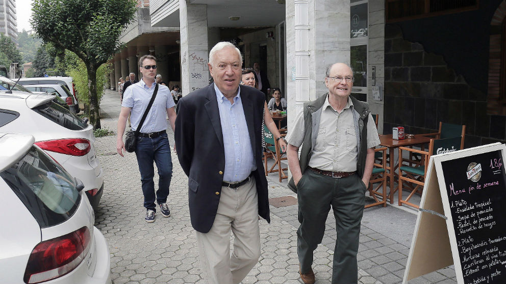 El candidato a las primarias del PP José Manuel García Margallo este domingo en San Sebastián