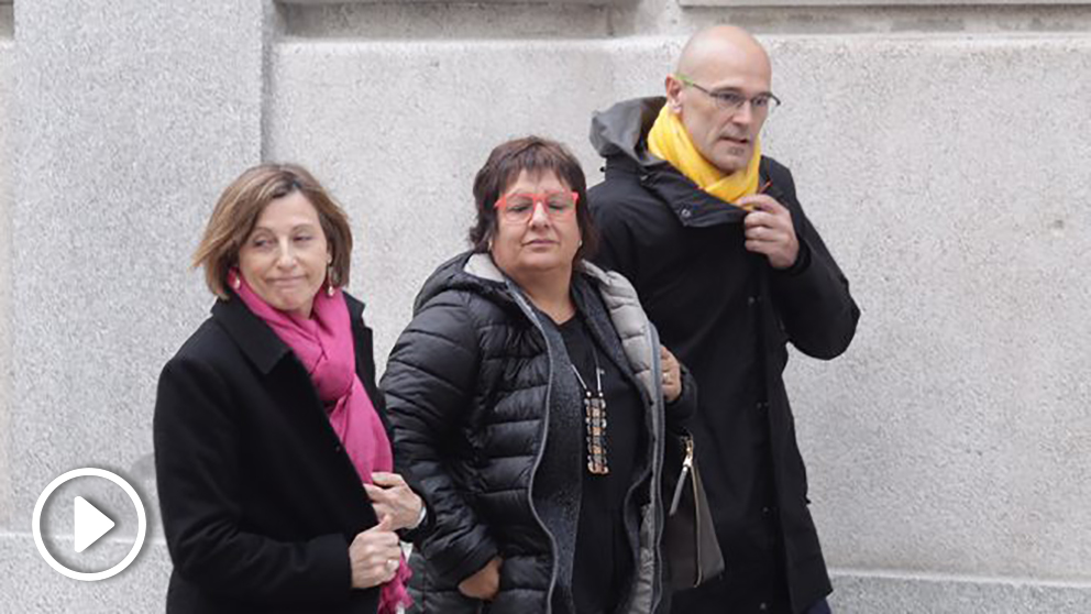 Carme Forcadell, Dolors Bassa y Raül Romeva a su llegada al Tribunal Supremo. (Foto: Francisco Toledo)