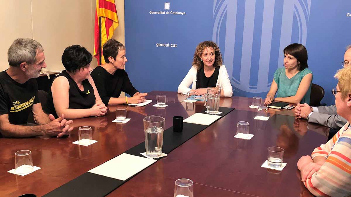 La consellera de Justicia de la Generalitat reunida con los familiares de los agresores de Alsasua. Foto: Europapress