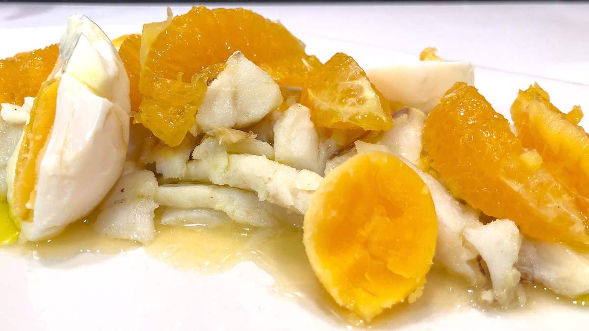 Ensalada de naranja y bacalao_ receta fresca y sana paso a paso