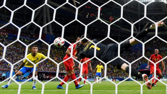 courtois-brasil-belgica-mundial2018