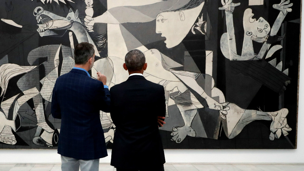 El Rey Felipe VI y Barack Obama ante el Guernica de Picasso en el Reina Sofia