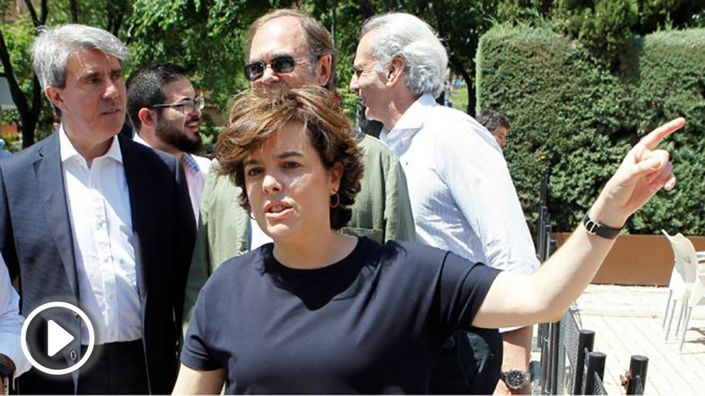 Soraya Saénz de Santamaría en su acto de Coslada