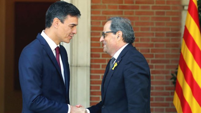 Sánchez incumple la ley al ocultar los documentos negociados con Torra en el Pacto de Pedralbes