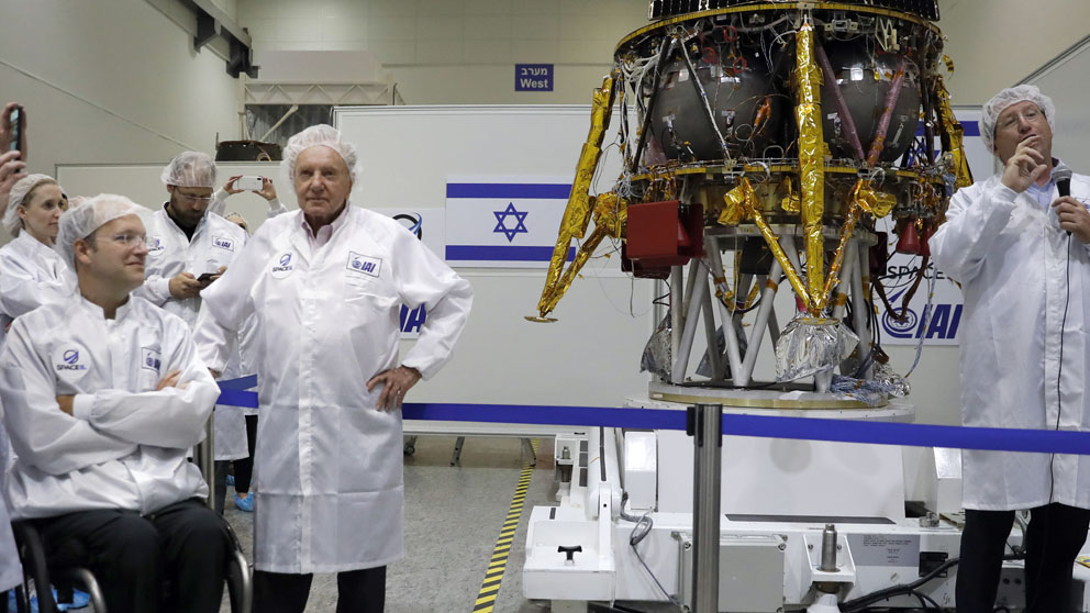 Morris Khan con la misión israelí a la Luna (Foto: AFP)