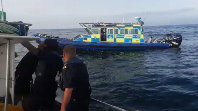 La Policía de Gibraltar usa gas pimienta contra barcos de pescadores de La Línea