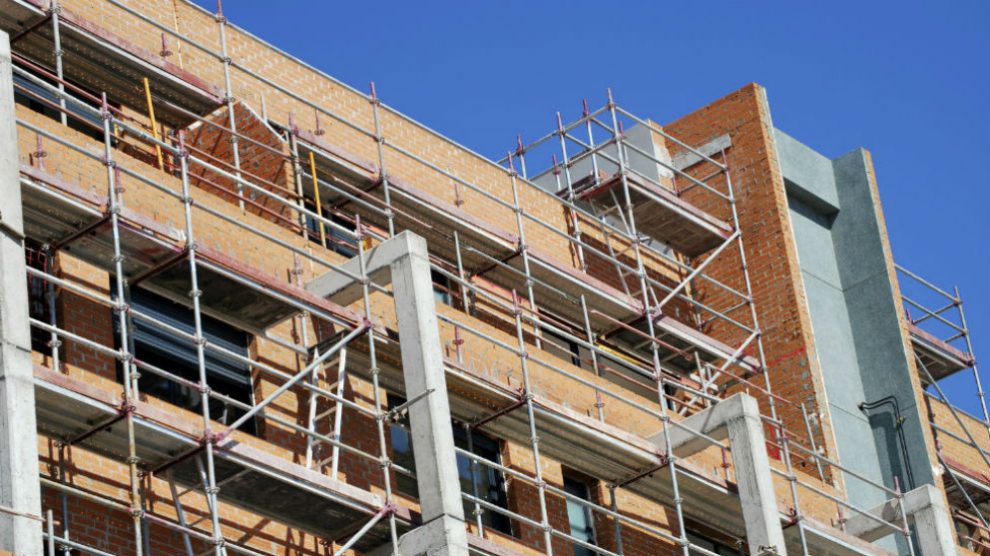Compraventa de viviendas (Foto: iStock)
