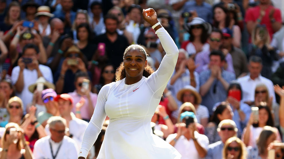 Serena Williams celebra su victoria ante Goerges. (Getty)