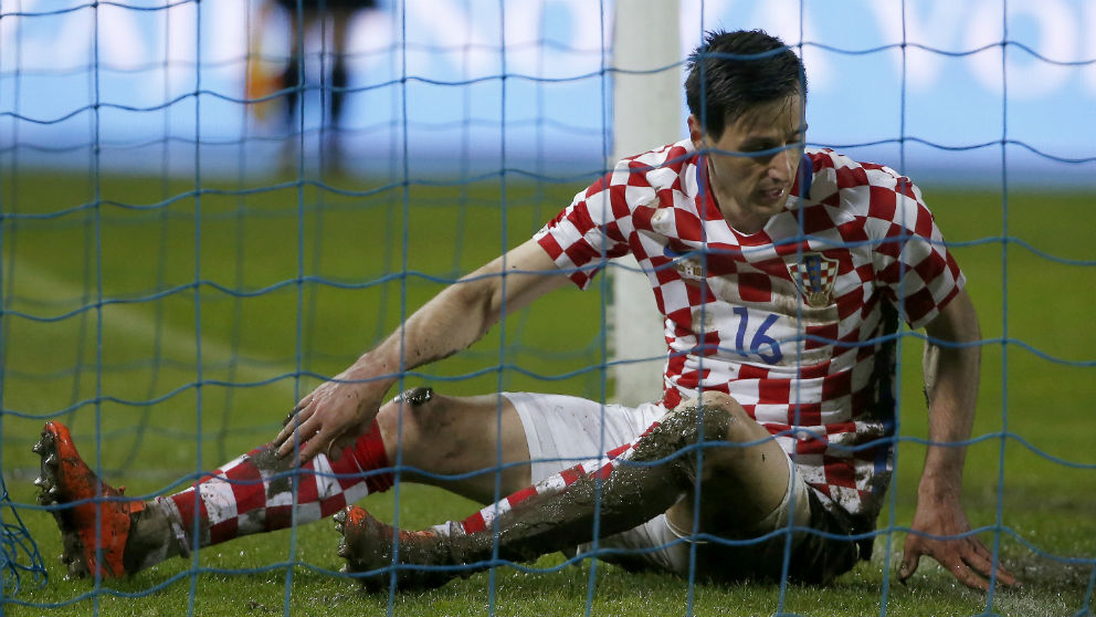 Nikola Kalinic durante un partido con Croacia. (Getty)
