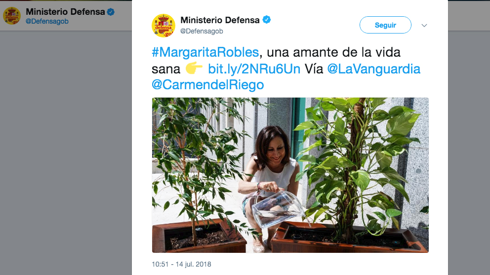 Tuit del Ministerio de Defensa sobre Margarita Robles.