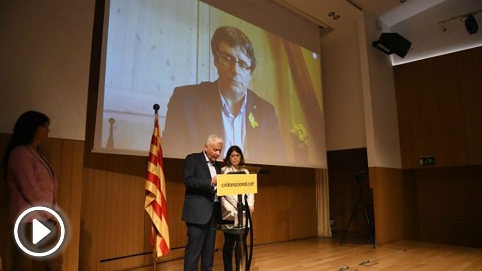 Acto de prrsentación de la nueva plataforma independentista de Puigdemont.