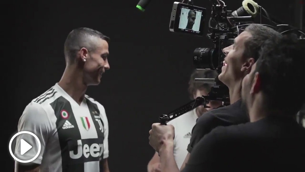 Cristiano Ronaldo vivió un día frenético en su estreno con la Juventus.