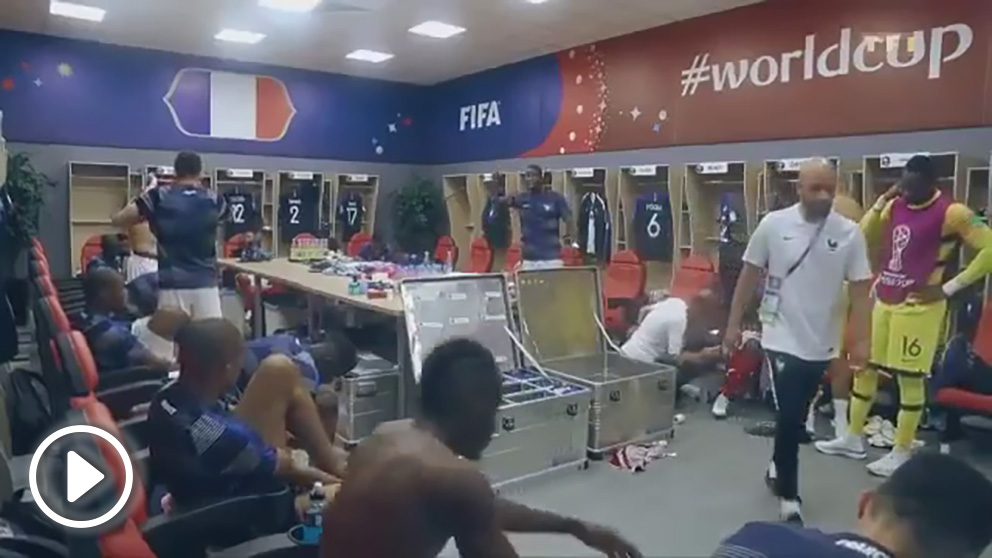 Paul Pogba, durante la arenga a sus compañeros en el Francia – Argentina del Mundial 2018.