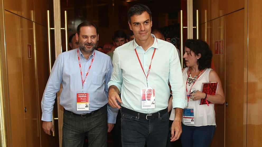 José Luis Ábalos y Pedro Sánchez. (EP)