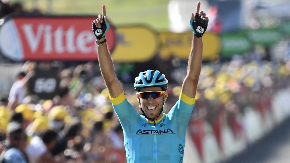 Omar Fraile celebra su triunfo en Mende. (AFP)