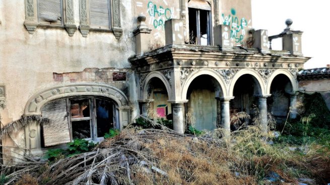 Chalet del Rosal o de Garin en Burjassot (Comunidad Valenciana) en mal estado.