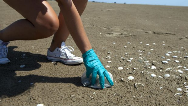 El proyecto "Mares Circulares" de Coca-Cola, que solo durante este verano propone el reto de recoger residuos en 80 playas y entornos acuáticos de España y Portugal