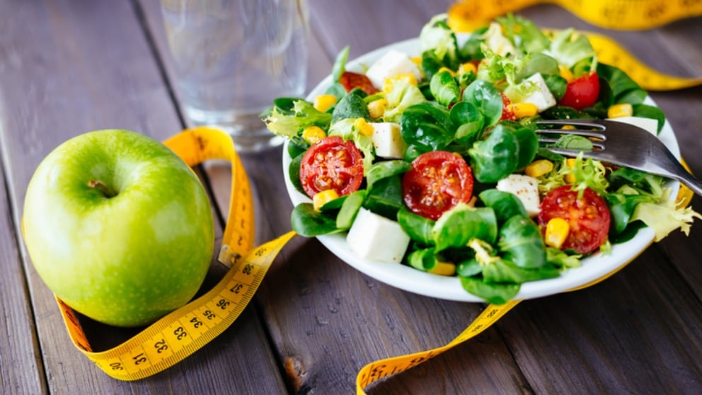 Receta de ensalada de lechuga y manzana, sana y sencilla