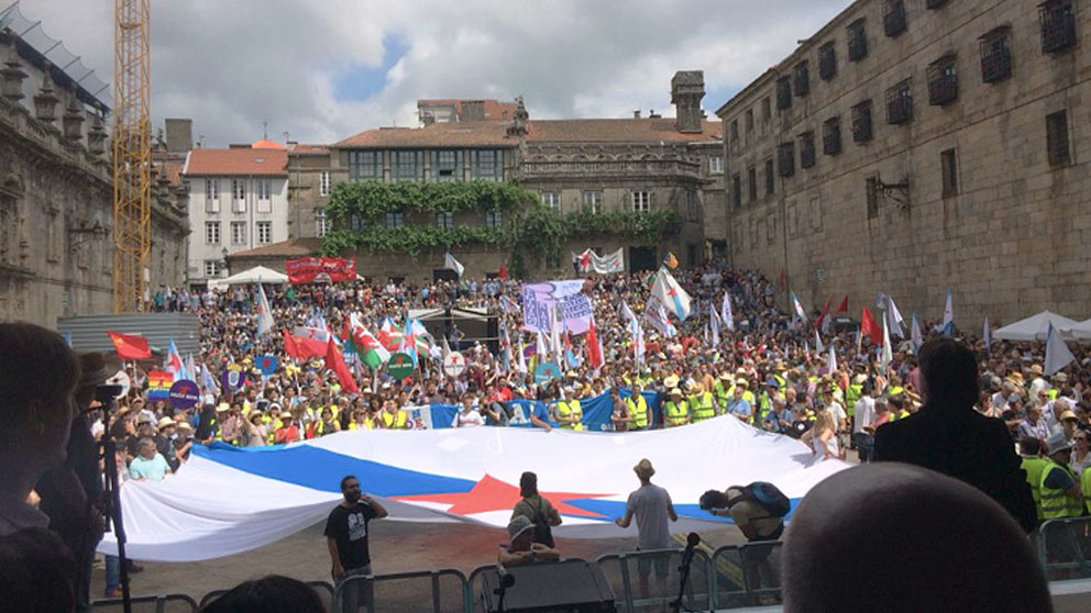 Gritos De Libertad Presos Politicos Y Apoyo Proetarra En Las Marchas De Podemos En Galicia Ultima Hora De Podemos En Directo