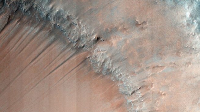 Hallado un lago de agua salada en Marte