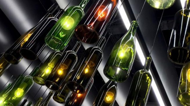 lámparas con botellas de vidrio