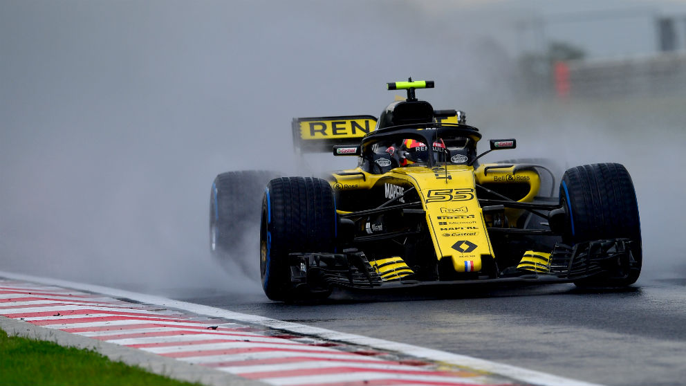 Carlos Sainz durante la clasificación del GP de Hungría de F1. (AFP)