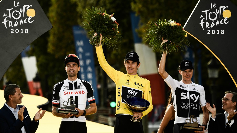 Dumoulin, Thomas y Froome, en el podio de París. (AFP)