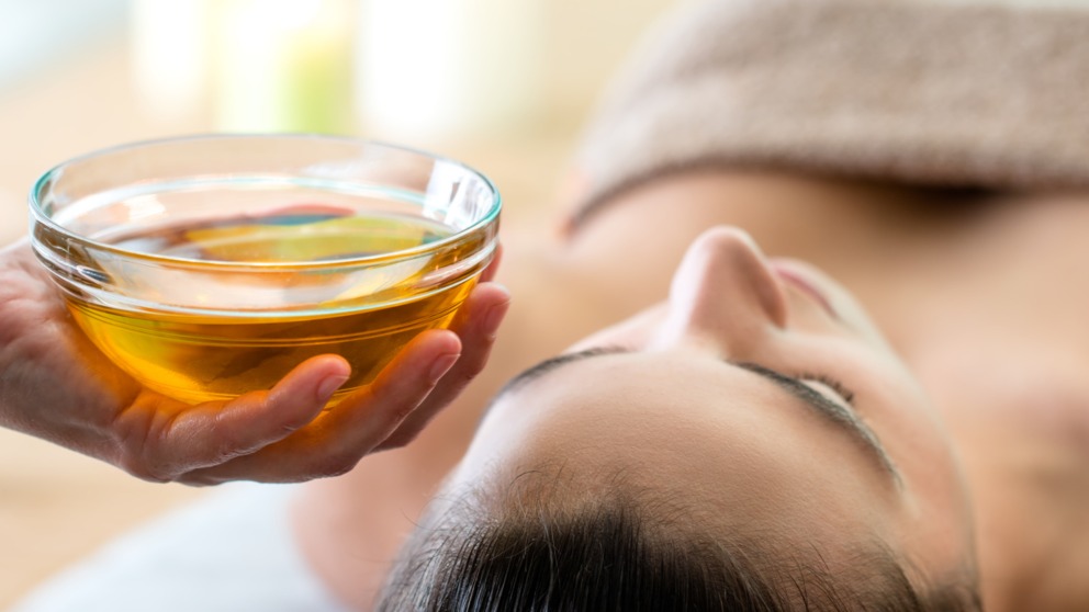 El aceite de tamanú es utilizado en cosmética debido a sus propiedades.