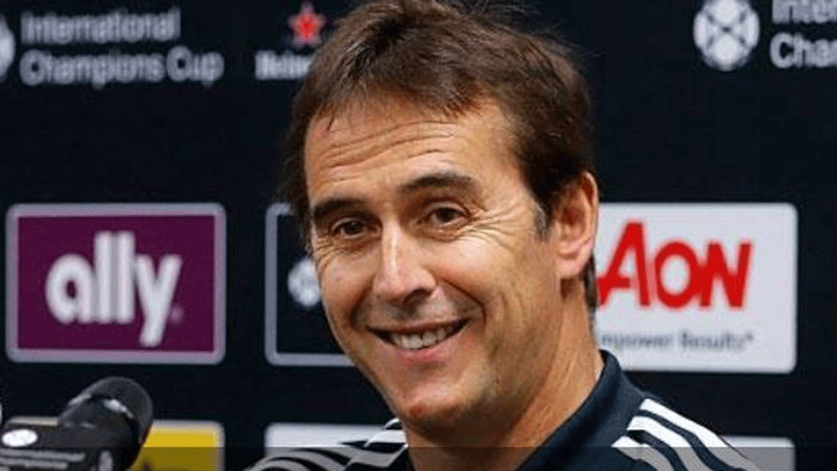 Lopetegui, durante una rueda de prensa. (Realmadrid.com)