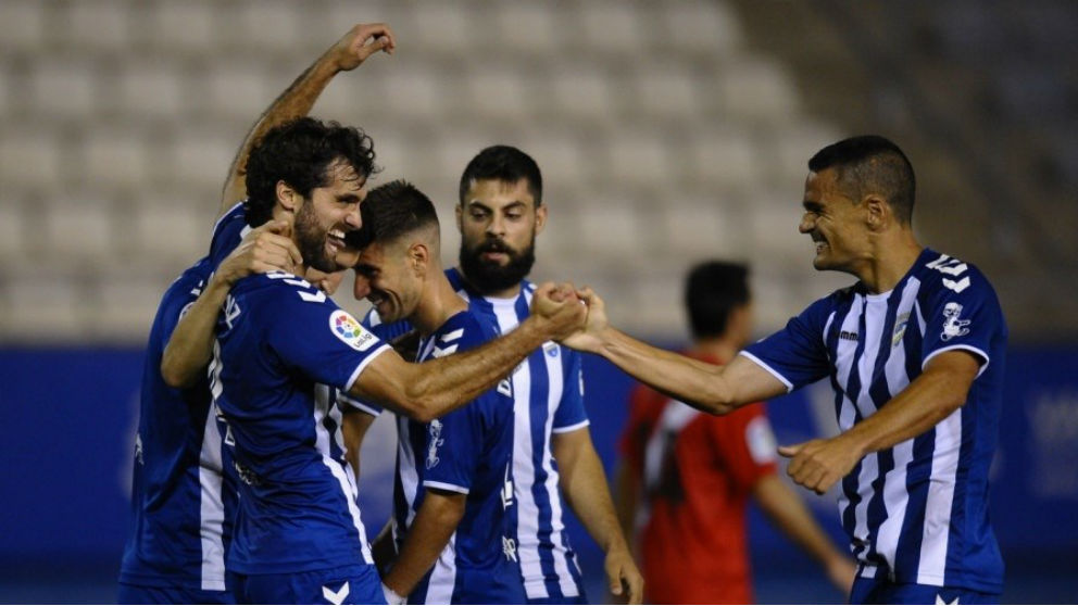 Los jugadores del Lorca celebran un gol. (Europa Press)