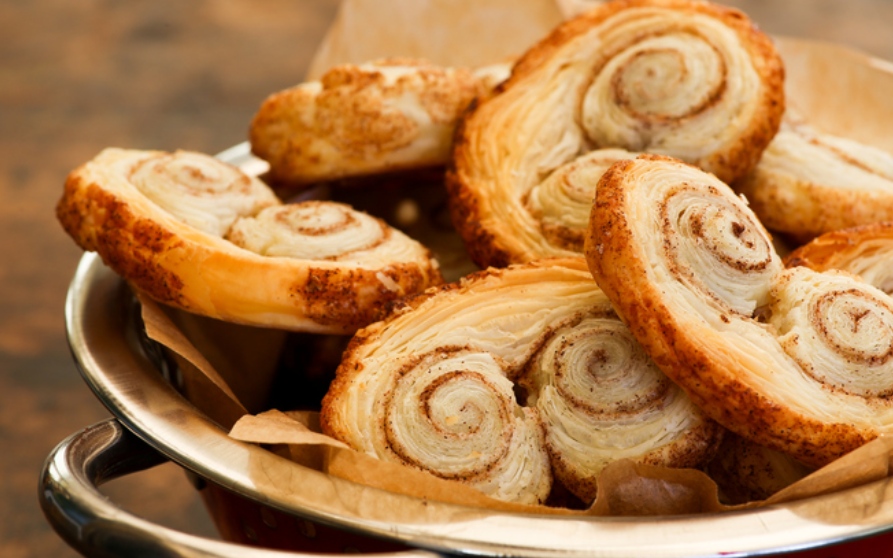 Receta de palmeras de hojaldre rellenas, dulces o saladas