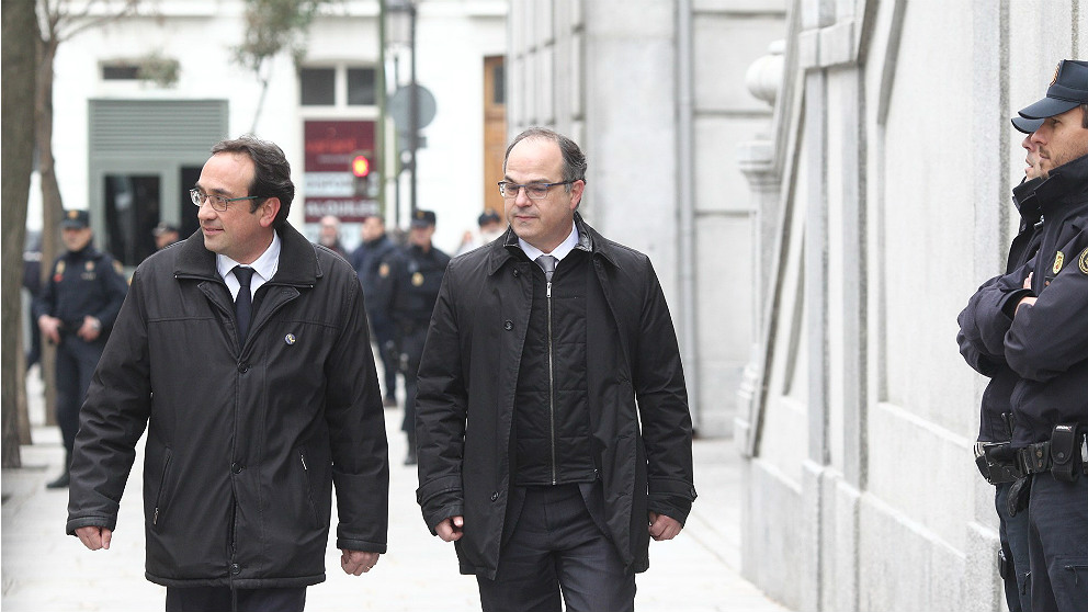Los ex consellers Josep Rull y Jordi Turull camino del Tribunal Supremo. (EP)