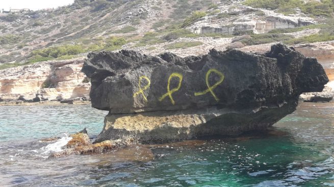 Actúa Baleares denuncia pintadas separatistas en un espacio protegido de Mallorca