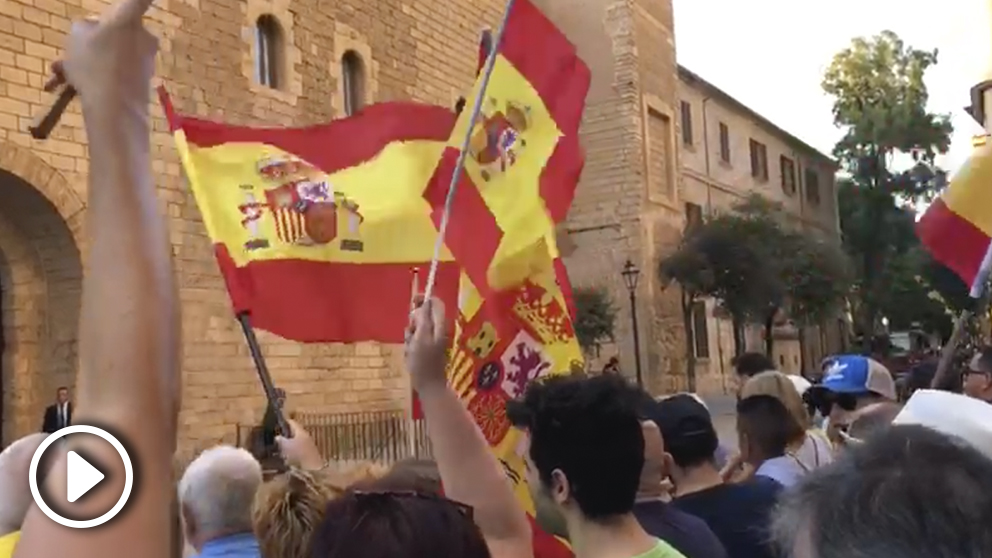 Los constitucionalistas exigen la dimisión de Francina Armengol en Palma de Mallorca.