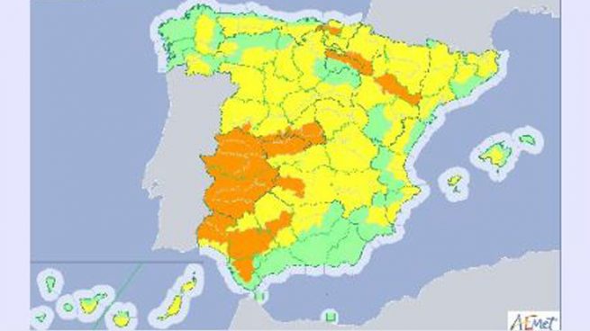 El calor, las tormentas y las precipitaciones dejan el lunes a casi toda España con avisos, aunque ninguno será rojo