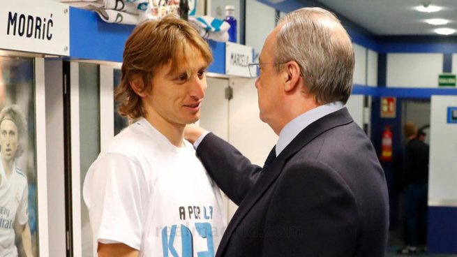 Modric y Florentino Pérez, en una foto de archivo.