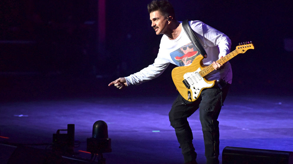 Juanes en un momento de su actuación (Foto: EFE).