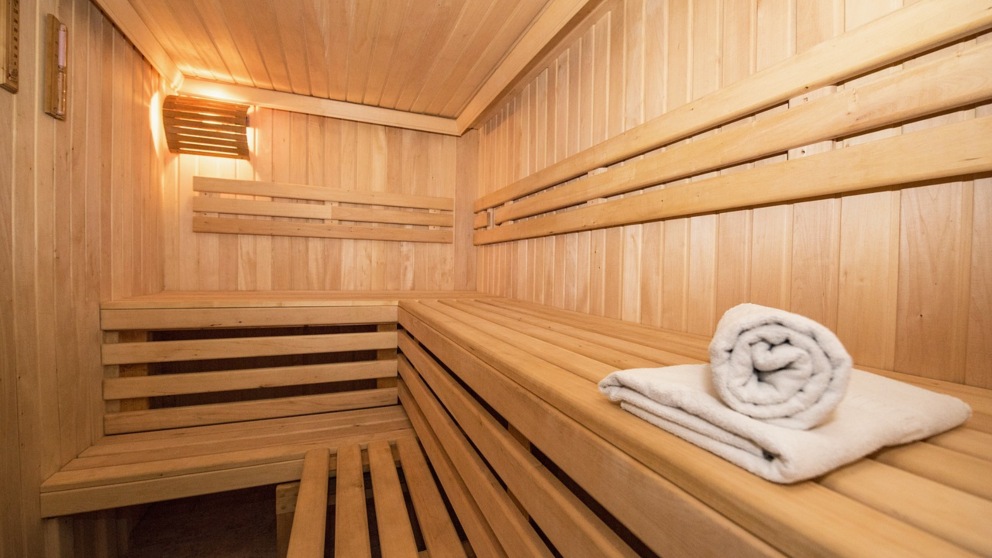 Existen muchos tipos de saunas, pero todas son relajantes.