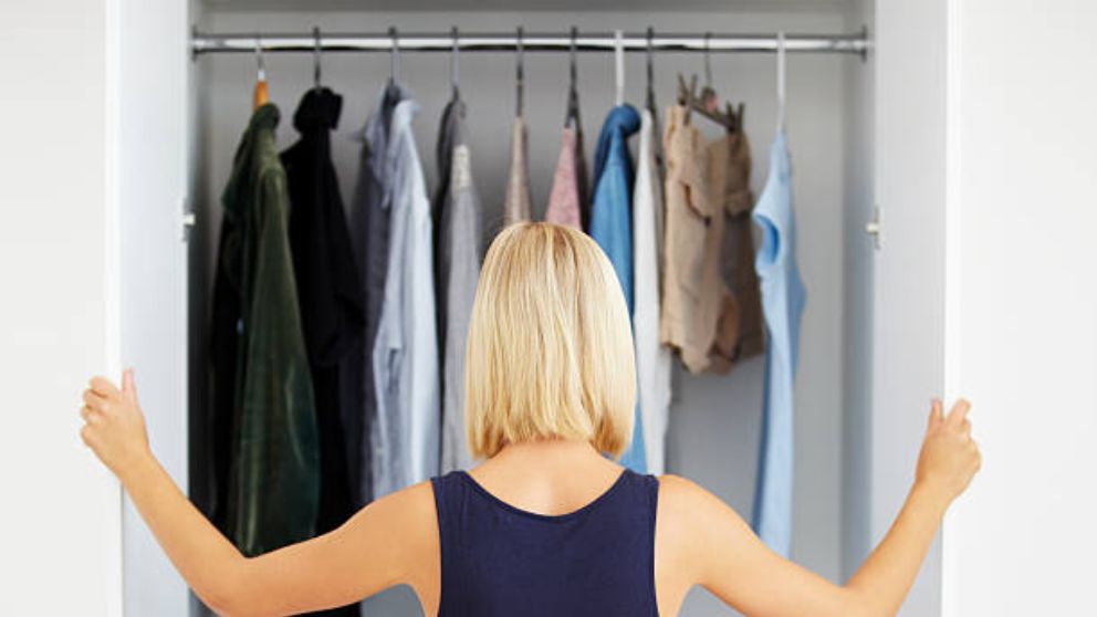 Guía de pasos para lograr que tu armario huela bien