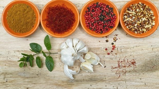 Cómo usar en cocina las ocho mezclas de especias más importantes de la  gastronomía (como el curry, la harissa o el ras el hanout)