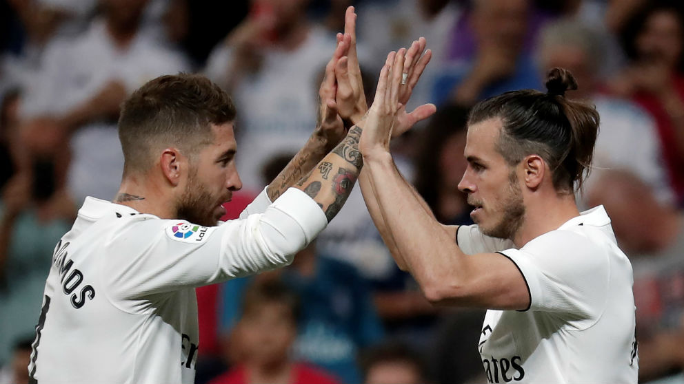 Ramos y Gareth Bale celebran un gol.  (Getty)