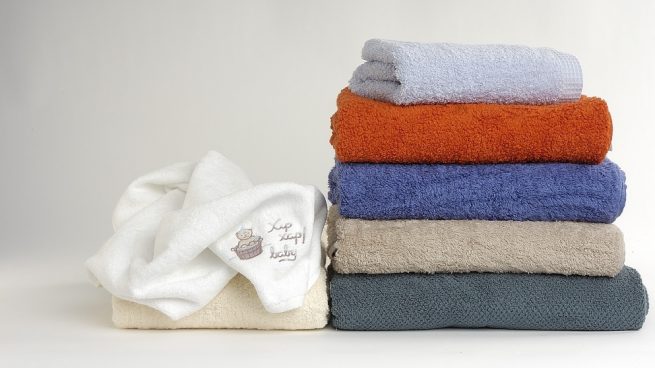 cómo Susceptibles a Barrio bajo Cómo eliminar el mal olor de las toallas de manera eficaz