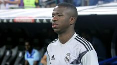 Vinicius, en el calentamiento del partido Real Madrid-Getafe. (Foto: Enrique Falcón)
