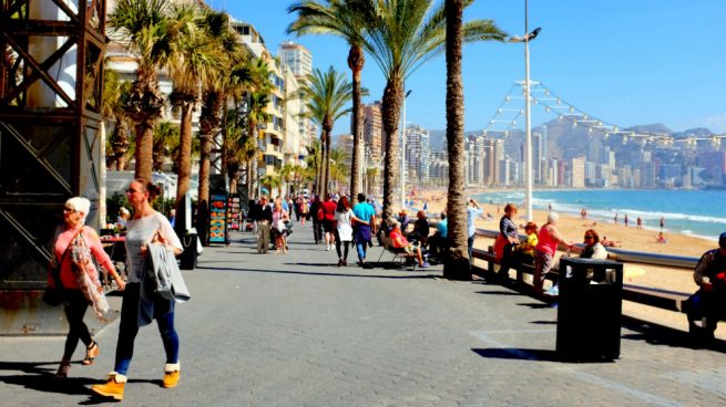 El turismo español se frena: cae la ocupación hotelera en verano y la demanda internacional