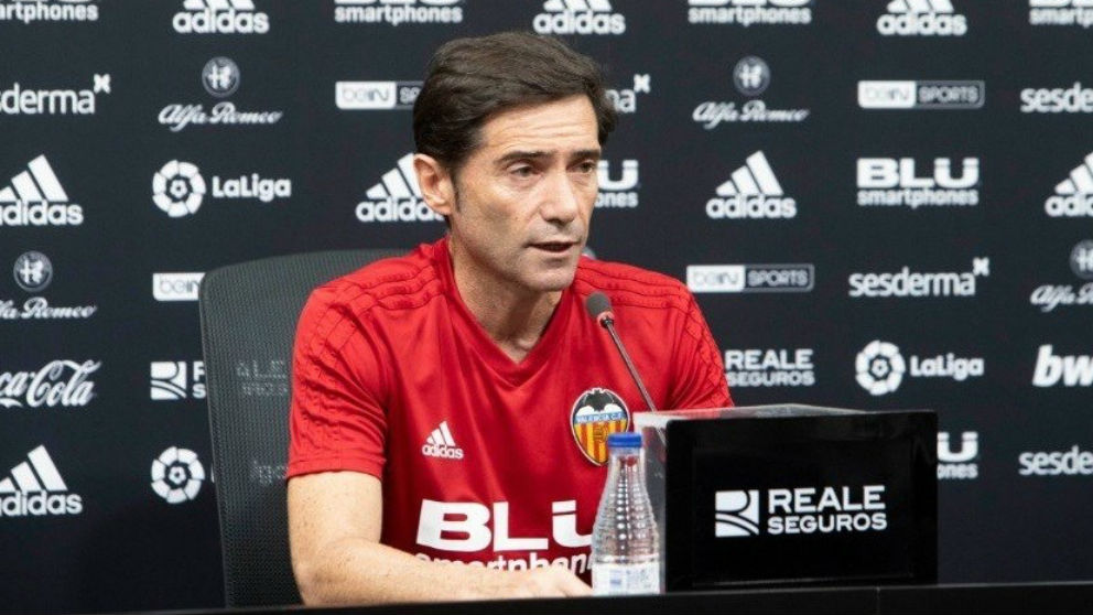 Marcelino García Toral durante la rueda de prensa con el Valencia. (Europa Press)