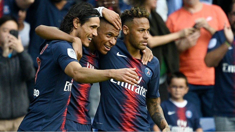 Cavani, Mbappé y Neymar fueron los goleadores del PSG ante el Angers. (AFP)