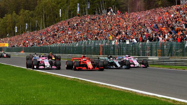 Sebastian Vettel en paralelo con Ocon, Perez y Hamilton (Getty(